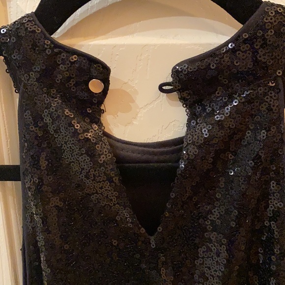 She & Sky | Black Sequin Tank Top - Picture 4 of 7